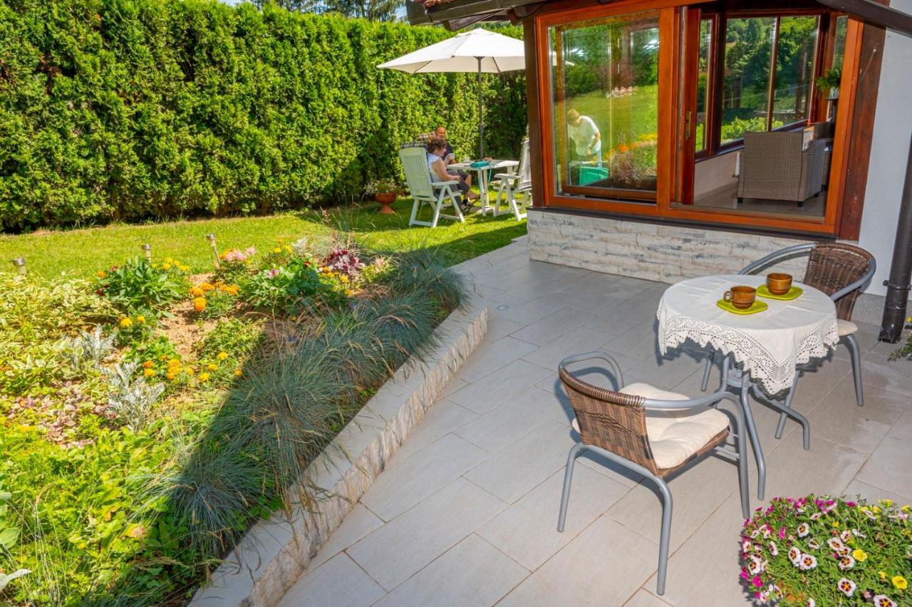 Holiday Home Mare Near River Karlovac Exterior photo
